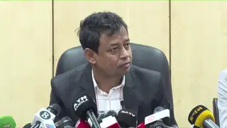 ট্রেনে আগুনের ঘটনায় ৬ জন আটক